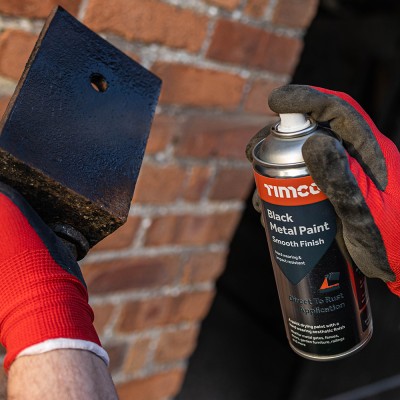 White Metal Paint Smooth