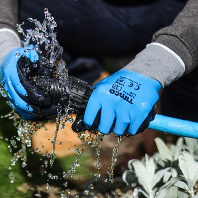 Aqua Thermal Grip Glove
